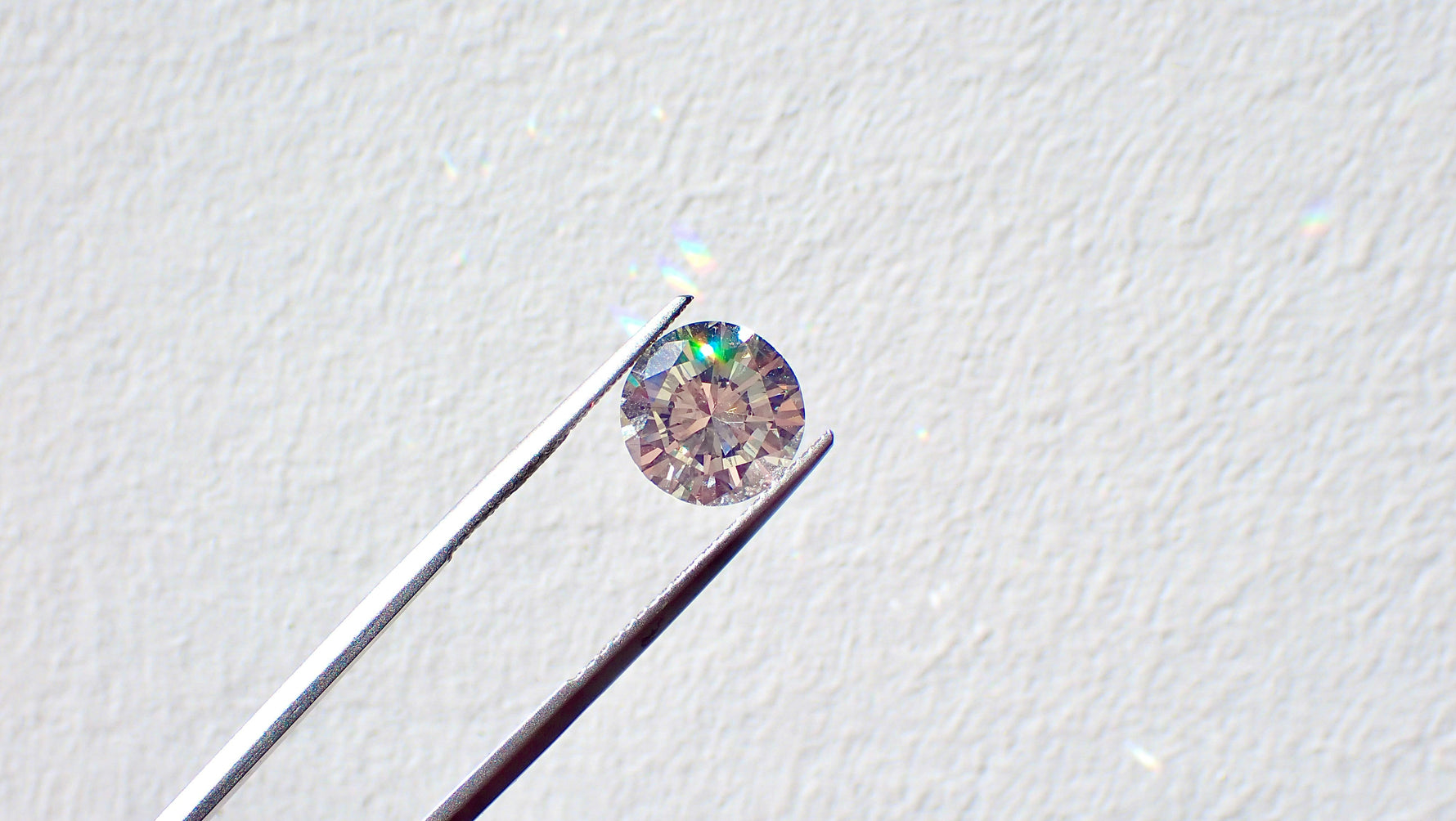 The Control of Diamond Supply and the Rise of Alternative Gems: A Look at Moissanite and Lab-Created Diamonds